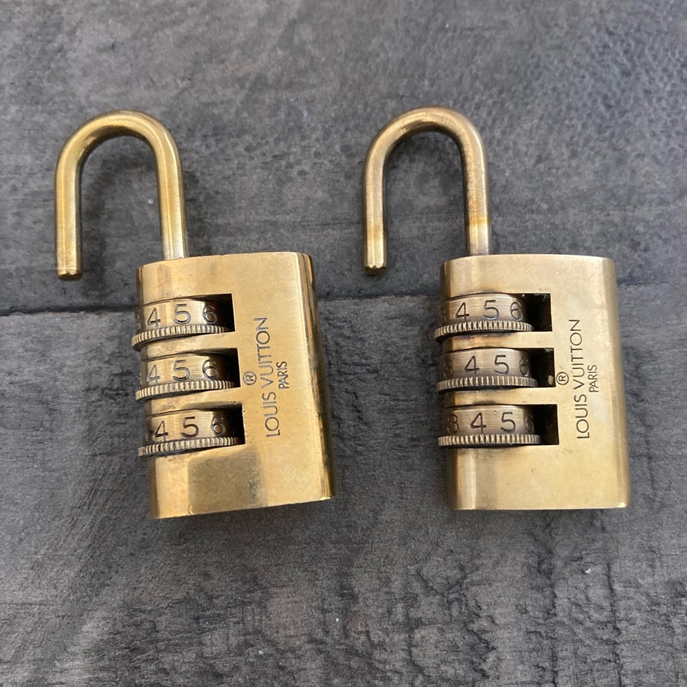Authentic Louis Vuitton Padlock **RARE** - Picture 2 of 3